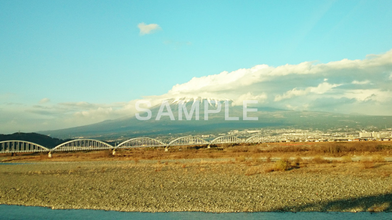 富士山,山,橋,河原,スマホ撮影,fuji,japan