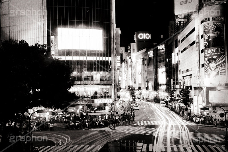 渋谷,モノクロ,白黒,しろくろ,モノクローム,単色画,単彩画,単色,レトロ,お洒落,おしゃれ,オシャレ,味わい,スクランブル交差点