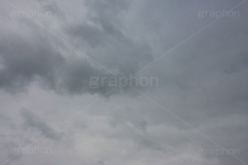 空,曇り,くもり,くもり空,雲,怪しい,天気,天気悪い,雲行き,グレー,灰色,雨降りそう,そら,空/天気,梅雨,空/雲,sky
