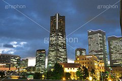 みなとみらい夜景,ランドマークタワー,ランドマーク,タワー,横浜,よこはま,ヨコハマ,神奈川,みなとみらい,21,夜,夜景,曇り,曇り雲,きれい,綺麗,キレイ,ベイサイド