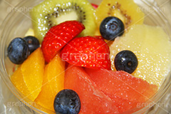 ミックスフルーツ,カットフルーツ,果樹,果実,フルーツ,果物,くだもの,爽やか,甘酸っぱい,キウイ,いちご,イチゴ,苺,ブルーベリー,オレンジ,グレープフルーツ,デザート,盛り合わせ