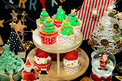 クリスマス･カップケーキ,クリスマスパーティー,クリスマス,パーティー,手作り,ツリー,クリスマスツリー,オーナメント,ケーキ,スイーツ,デザート,冬,カップケーキ,甘い,シュガー,生クリーム,クリーム,手作り,いちご,苺,ストロベリー,strawberry,cream,CHRISTMAS,party,cake,dessert,winter,tree,sugar,フルサイズ撮影