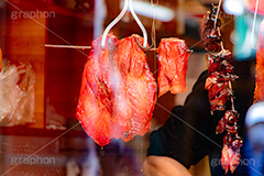 吊られた肉,チャーシュー,肉,中華,照り,吊る,フルサイズ撮影