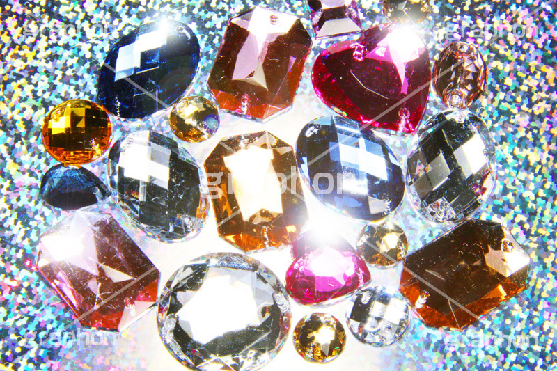 ジュエルパーツ,ジュエル,ダイヤ,ダイヤモンド,クリスタル,ジュエリー,ラインストーン,宝石,石,テクスチャ,テクスチャ―,きらきら,キラキラ,光,アクセ,裁縫,装飾,飾り,ポップ,ホログラム,フレア,ガーリー,texture,flare,girl,diamond,crystal,hologram