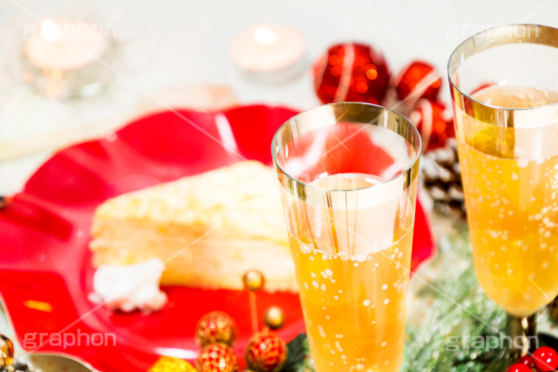 クリスマスナイト,クリスマスパーティー,クリスマス,パーティー,CHRISTMAS,party,オーナメント,wine,dinner,スパークリングワイン,ワイン,ディナー,キラキラ,泡,乾杯,キャンドル,candle,winter,冬