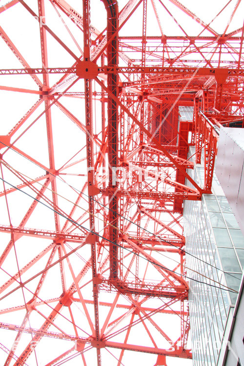 東京タワー真下,真下,見上げ,見上げる,鉄骨,鉄網,金網,真っ赤,とうきょうタワー,Tokyo Tower,港区,下から,迫力,圧巻