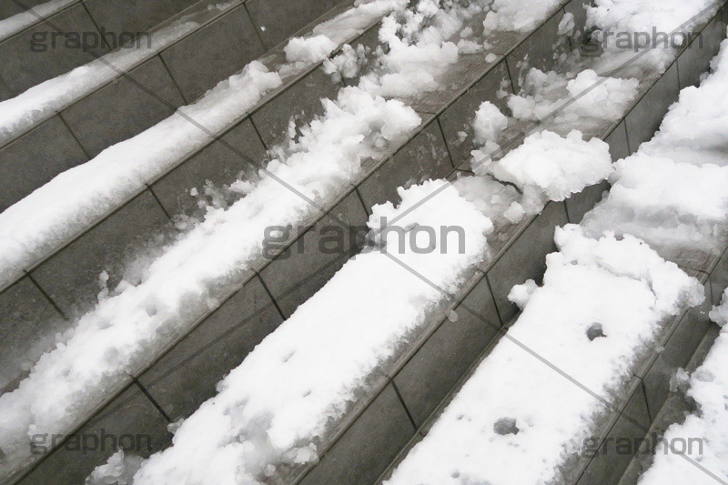 階段に積もる雪,雪,ゆき,積,階段,冬,降る,積雪,snow,winter