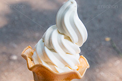 ソフトクリーム,アイスクリーム,クリーム,カップ,清凉,夏,涼,冷,アイス,冷気,スイーツ,sweet,summer,菓子,デザート,おやつ,お菓子,冷菓子,甘い,コーン,暑い