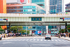 日本橋交差点,交差点,日本橋,中央区,tokyo,東京,看板,標示,信号機,高架,高貴,高級,歴史,大人,伝統,大人の街