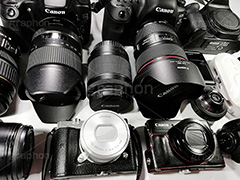 カメラ沼,レンズ,たくさん,大量,カメラ,機材,撮影,写真,ガジェット,デジタル,沼,一眼,コンデジ,デジカメ,フルサイズ,ドローン,ウェアラブル,記録,ストロボ,camera,digital,gadget,lens