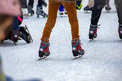 スケート,スケートリンク,滑る,氷,氷上,スケート靴,足元,冬,ウィンター,スポーツ,winter,skate,sports,フルサイズ撮影
