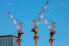 大型クレーン,高層ビル,クレーン,重機,建設,解体,開発,工事,都市開発,再開発,crane,building,フルサイズ撮影