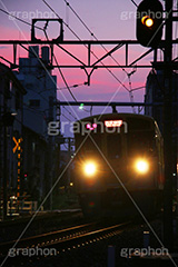 夕焼けの西武新宿線,西武新宿,夕方の,電車,鉄道,でんしゃ,電車/鉄道,train