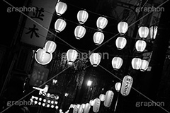 渋谷のんべい横丁,モノクロ,白黒,しろくろ,モノクローム,単色画,単彩画,単色,商店街,風情,情緒